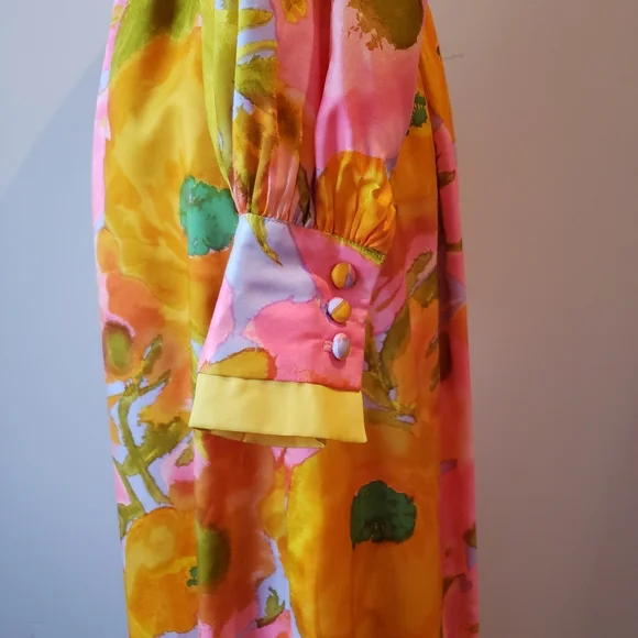 Vintage Dress - Picture 11 of 15